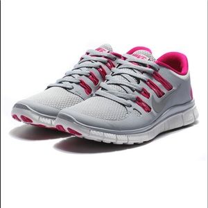 WOMENS’S NIKE 5.0
